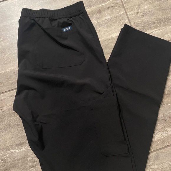 Adar Scrub Set - Picture 3 of 5